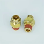 Cuplajele analogice de tip push-in Nitta necesită întreținere regulată?